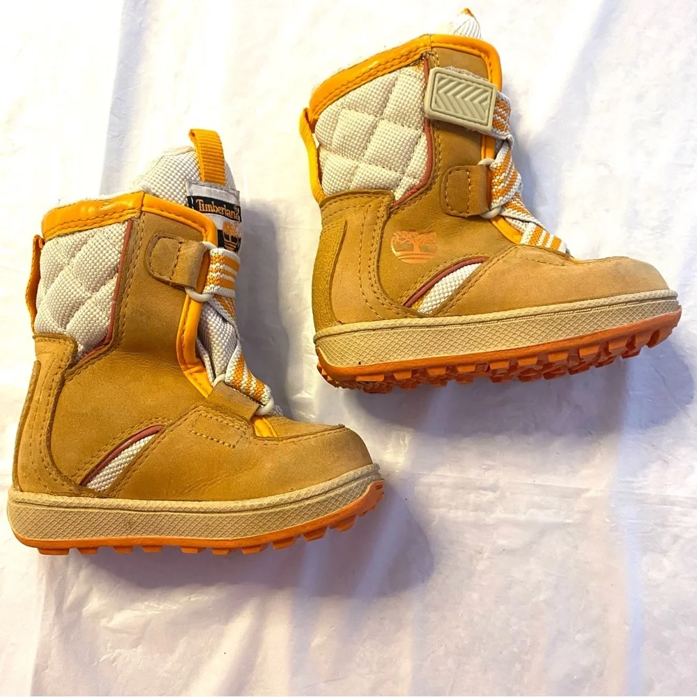 Timberland boots Snow Stomper Xtrm in camel SZ 5 Kids Worn once